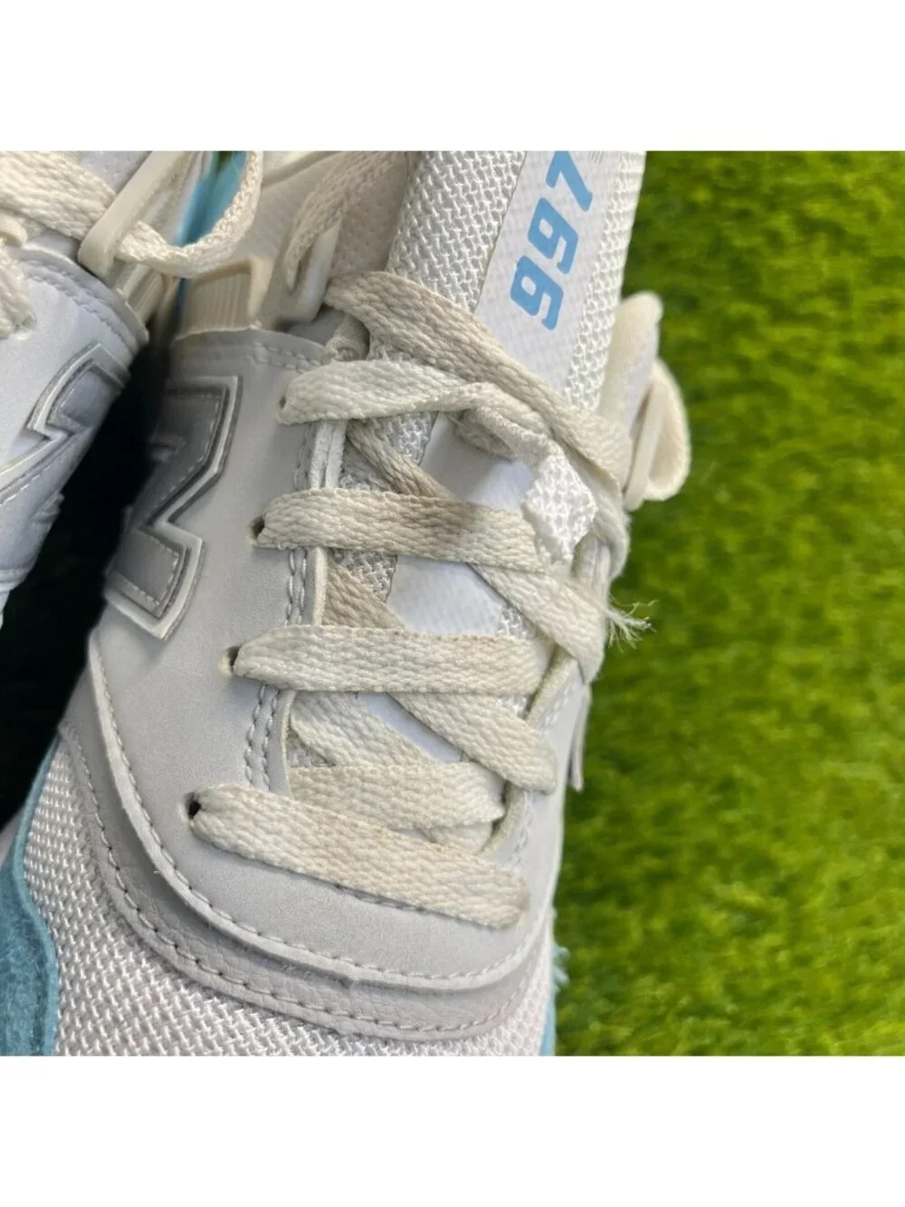 New Balance 997 Womens Size 9.5 White Blue Walking Running Shoes Sneakers